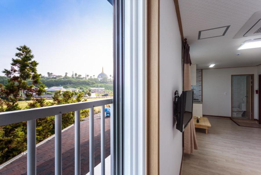 Jeju Wayo Pension Екстер'єр фото