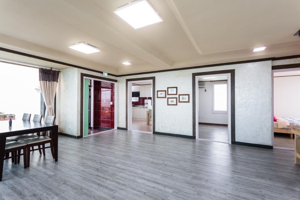 Jeju Wayo Pension Екстер'єр фото
