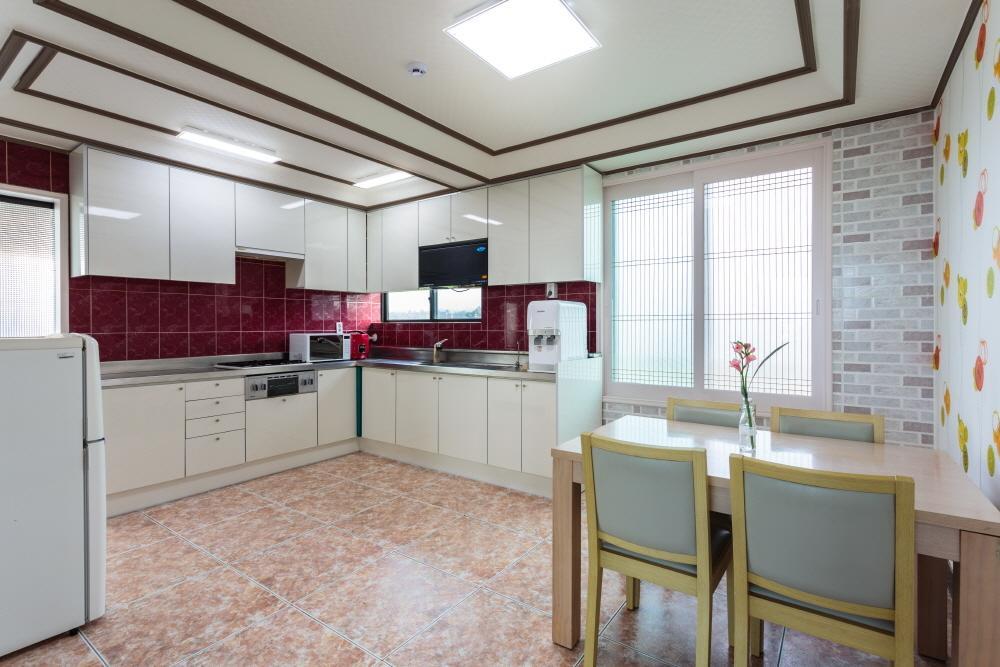 Jeju Wayo Pension Екстер'єр фото